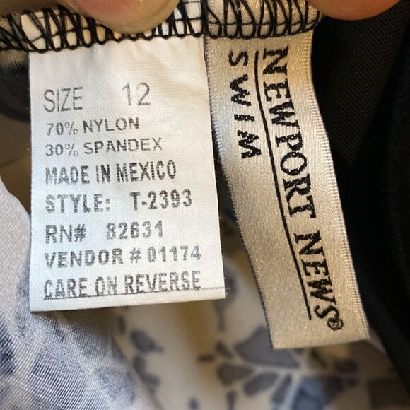 Newport News Swim Black & White One Piece Swim suit Size 12 - Picture 8 of 8